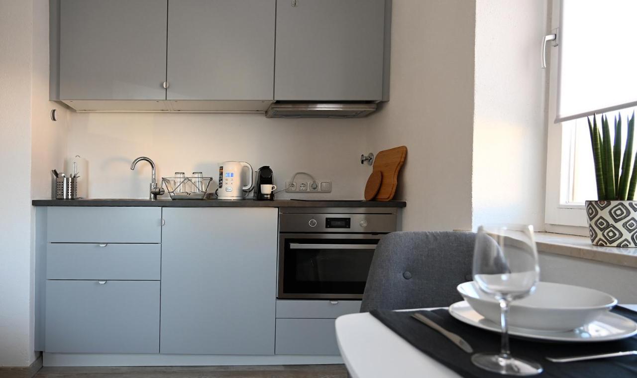 Gemuetliches Appartement Mit Netflix, Nespresso Und Boxspringbett Augsburg Exterior foto